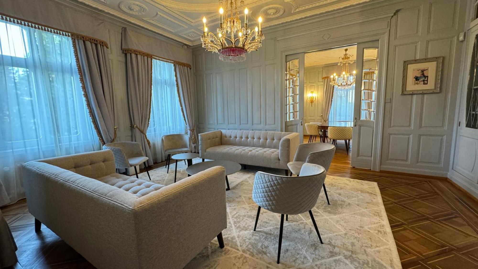 Entire Zurich Villa, Your Private Luxury Escape With In House Staff מראה חיצוני תמונה