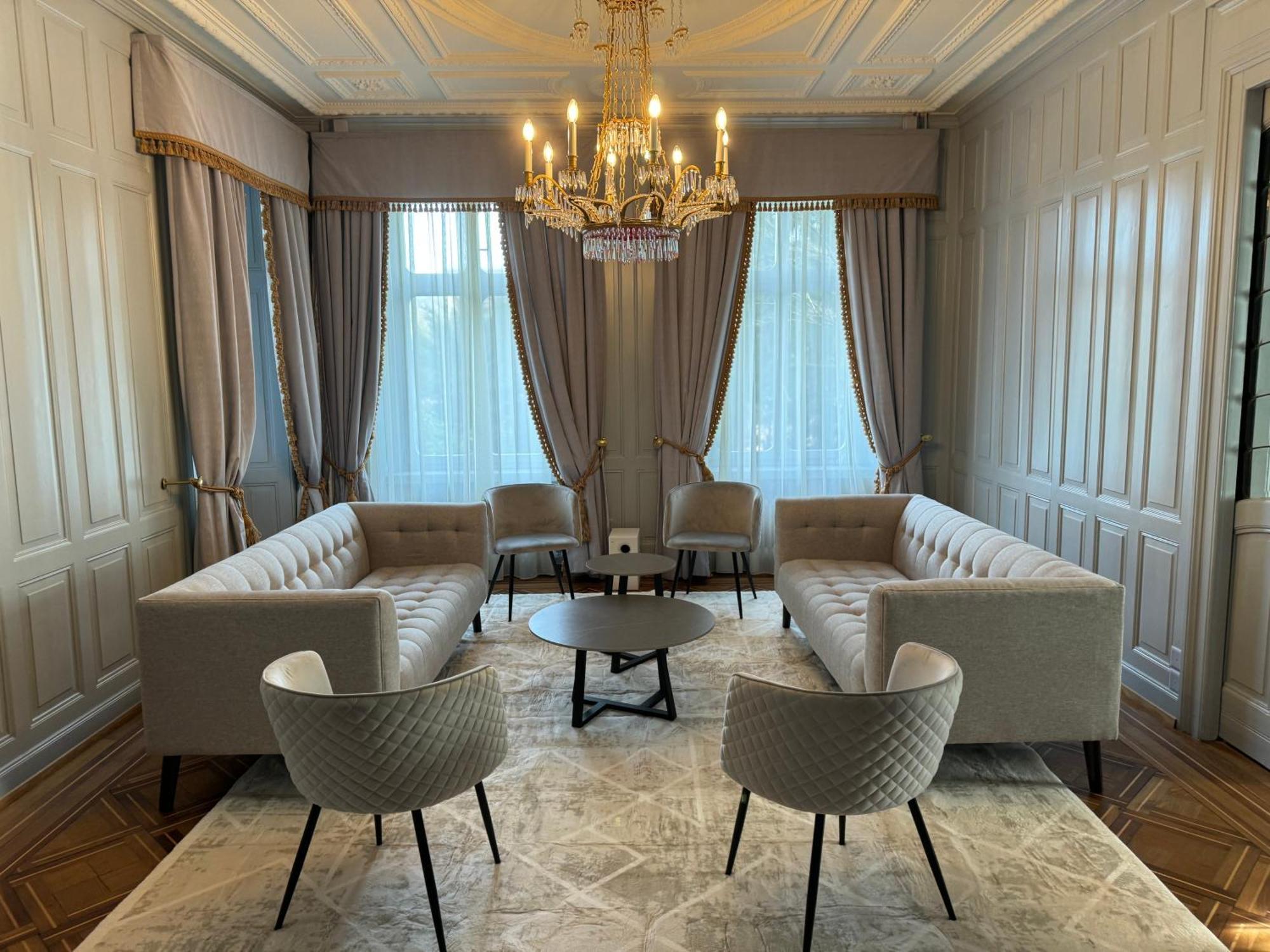 Entire Zurich Villa, Your Private Luxury Escape With In House Staff מראה חיצוני תמונה