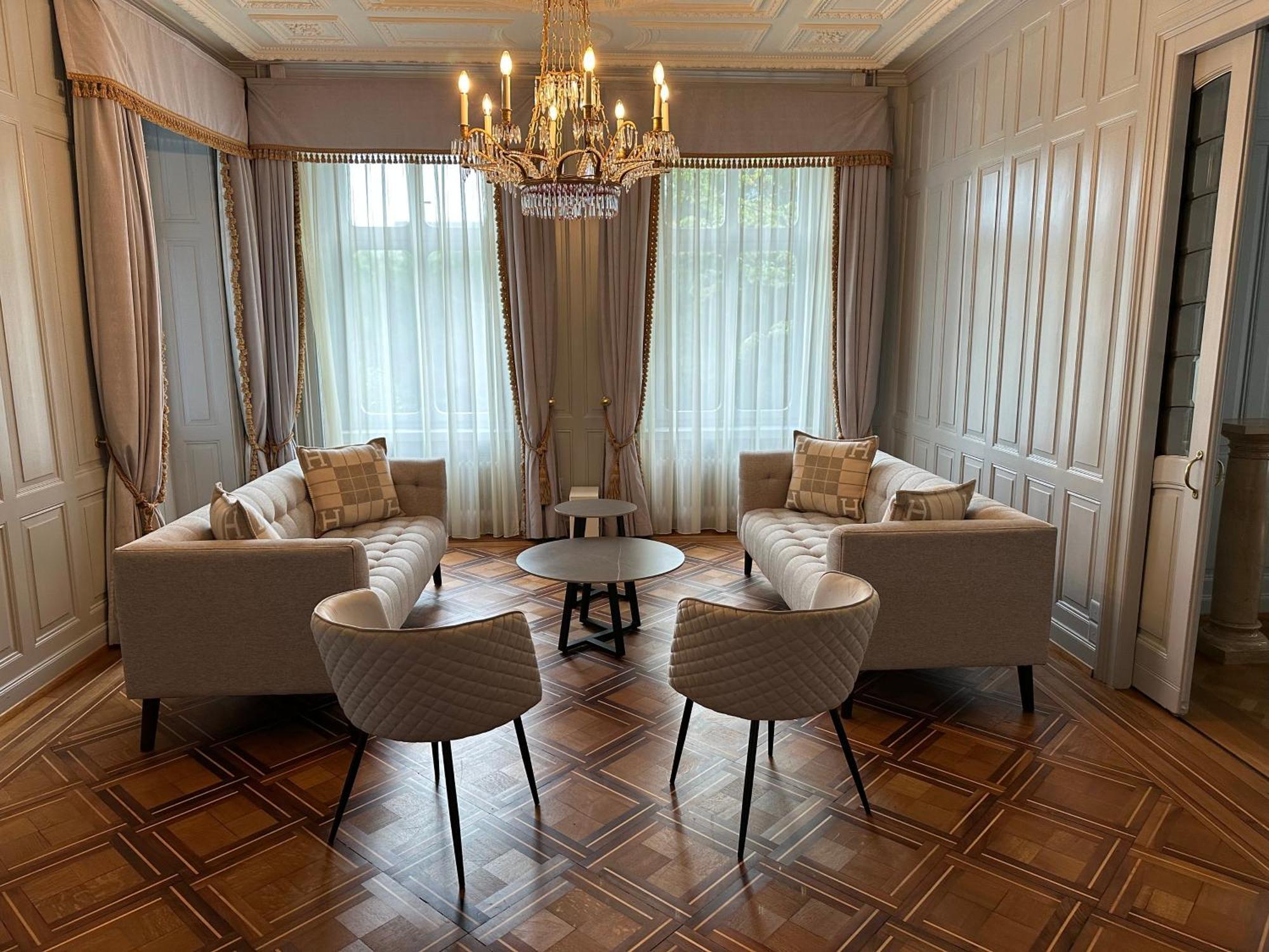 Entire Zurich Villa, Your Private Luxury Escape With In House Staff מראה חיצוני תמונה
