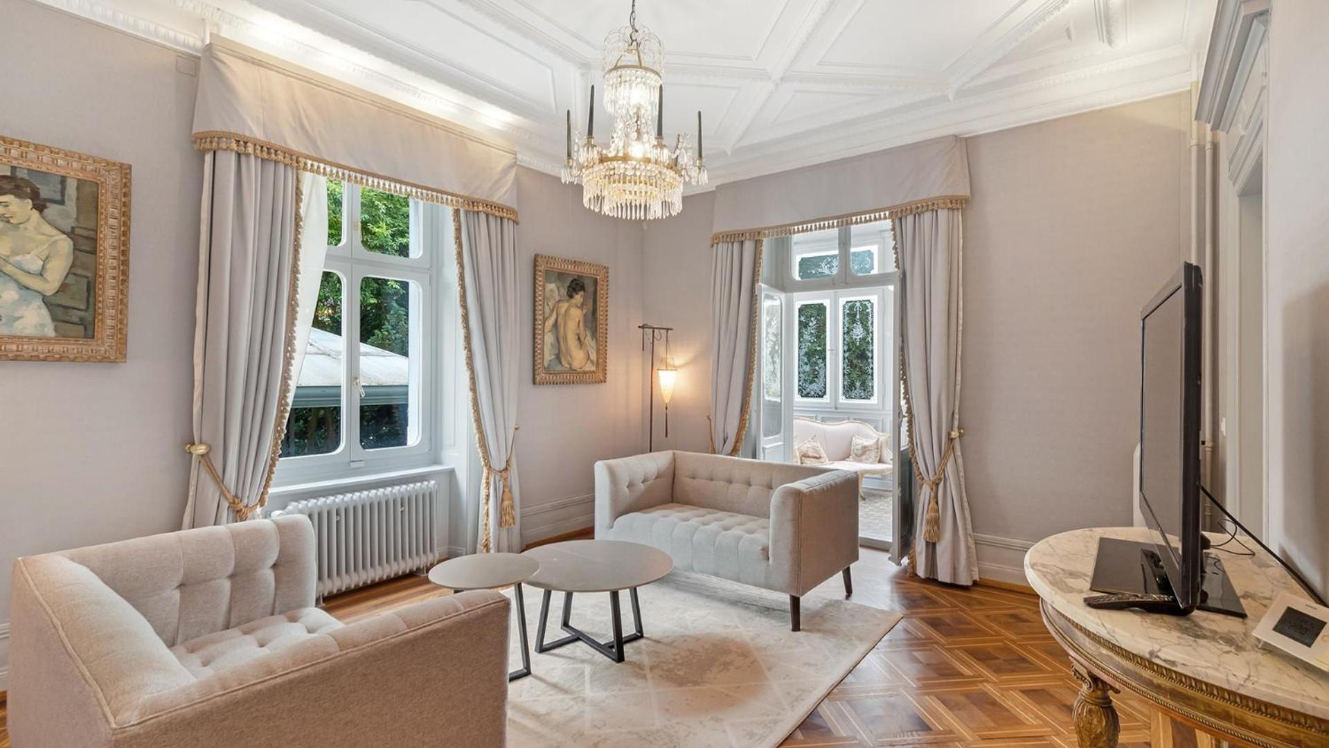 Entire Zurich Villa, Your Private Luxury Escape With In House Staff מראה חיצוני תמונה